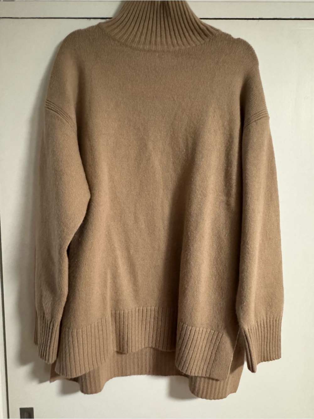 H&M Oversized Turtleneck Sweater in Camel Brown